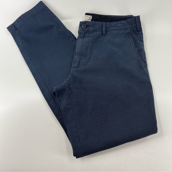 Club Monaco Davis Slim fit Casual Pants - Picture 4 of 10